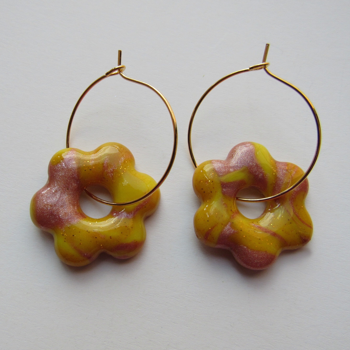 Flower Hoops - Gold